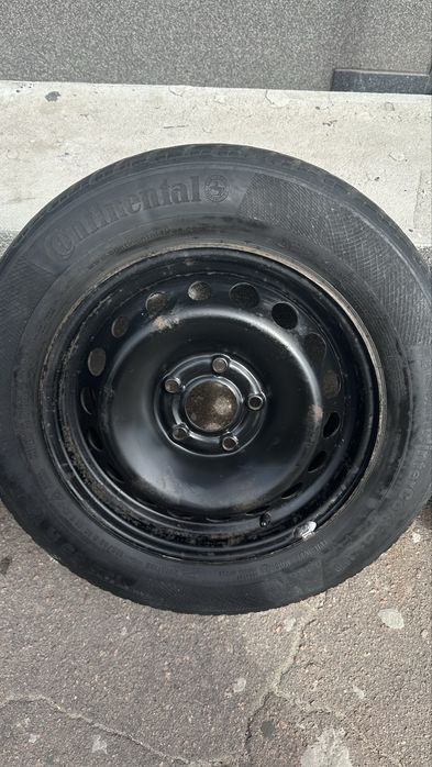 Продам комплект 5/114.3 R15 195/65/15 ковпаки в подарунок