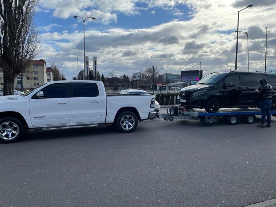 Pomoc Drogowa 24/7 Holowanie Auto Pomoc Laweta