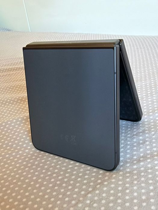 Samsung z flip 8