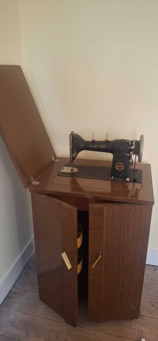 Maquina de costura Singer