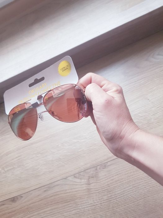 Nowe okulary przeciwsłoneczne uniwersalne.  Damsko / meskie .