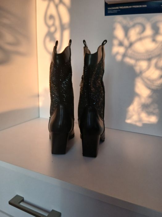 Nowe botki kowbojki rozm.36