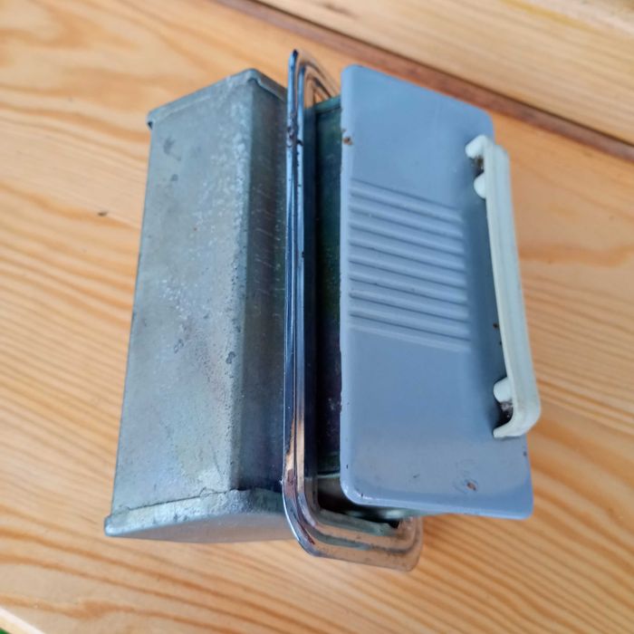 Popielniczka samochodowa, retro