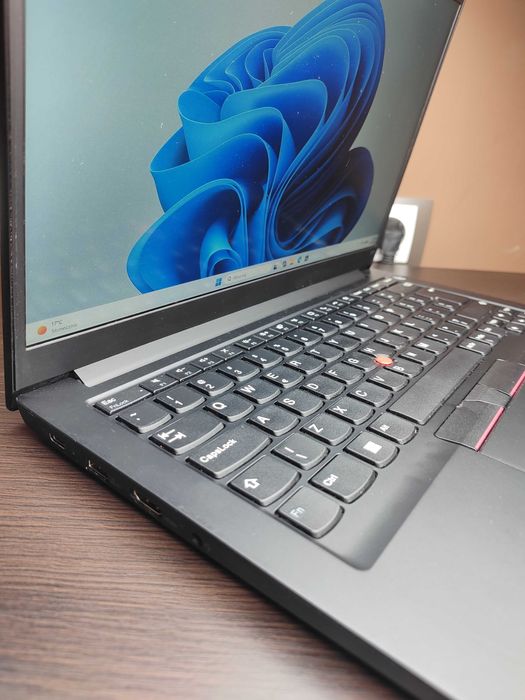 LAPTOP PREMIUM | ThinkPad E14 Gen4 | i3-1215U | 24GB RAM | 256SSD W11