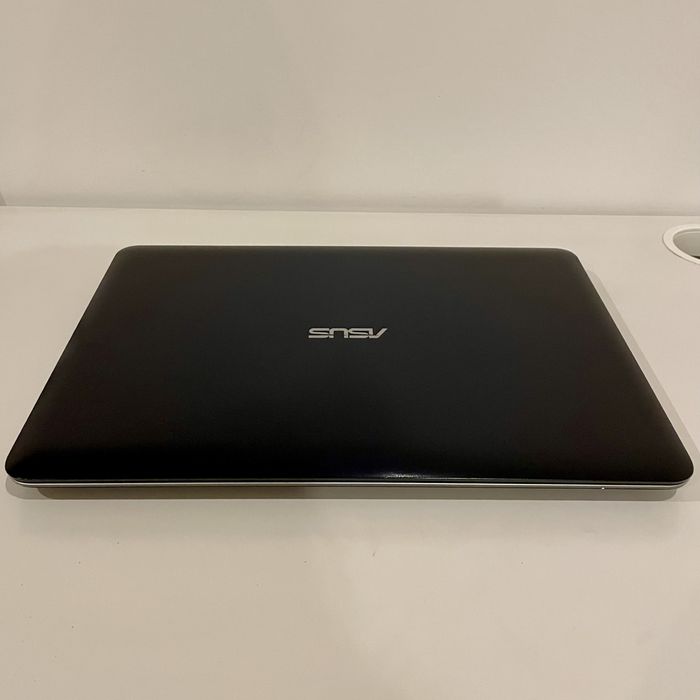ASUS Laptop in excellent condition64550911158529123