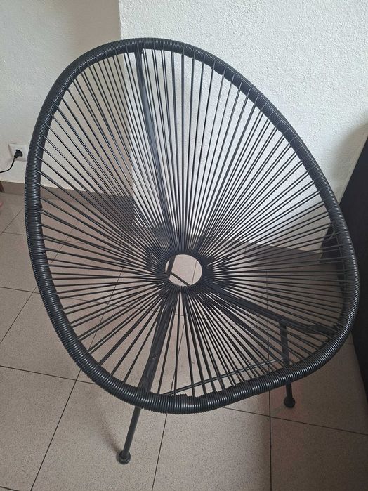 Cadeira de cordas preta