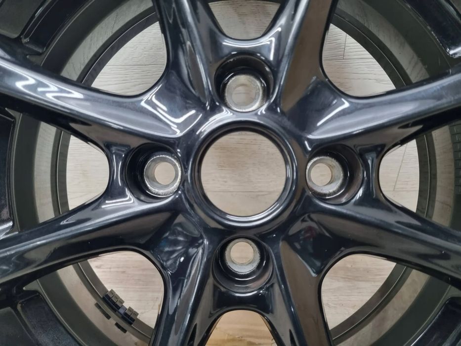 felga ford fiesta 6.0jx15h2 et45 4x108 h1bj1007j1a