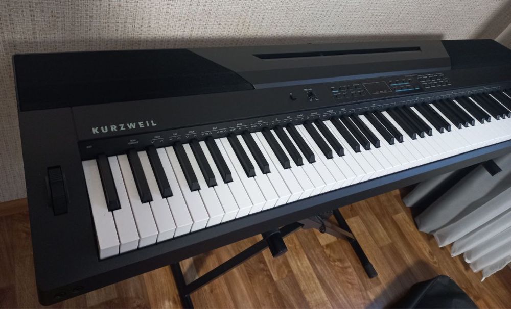 Цифрове піаніно Kurzweil KA-70