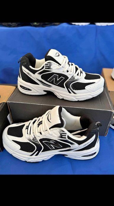 Various models, from size 39 to 45.64553059480066122