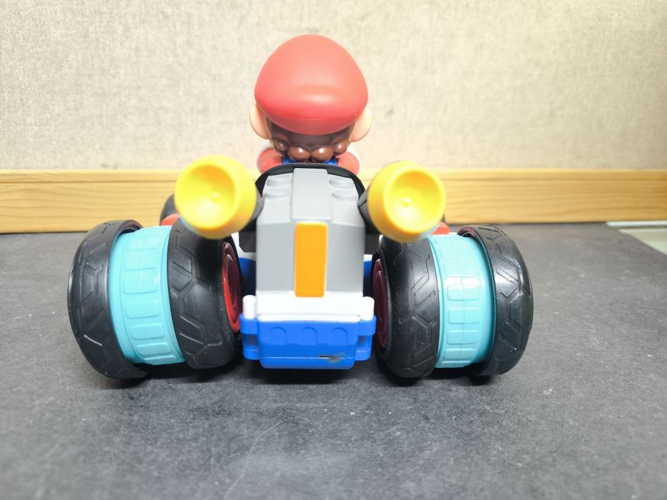 Carrinho do Mario Kart
Carrinho do personagem Mario, pronto para acele