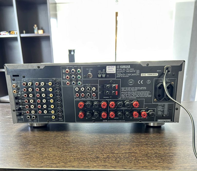 Amplificador AV Yamaha RX-V650+conjunto de colunas JBL SCS 178