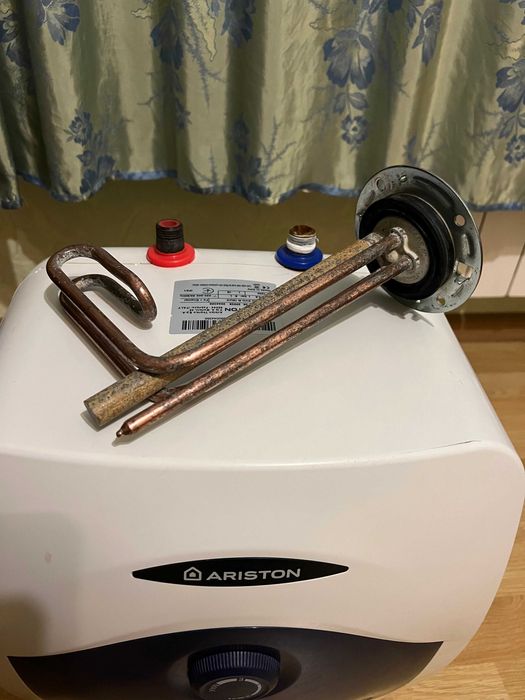 Продається нагрівальний елемент для  бойлера Ariston на 50 л б/в