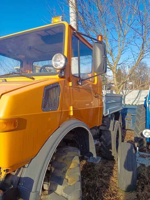 Mercedes UNIMOG 1000