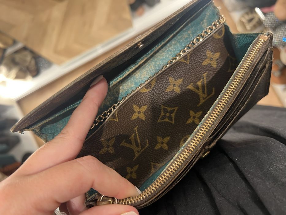 Louis vuitton emilie wallet