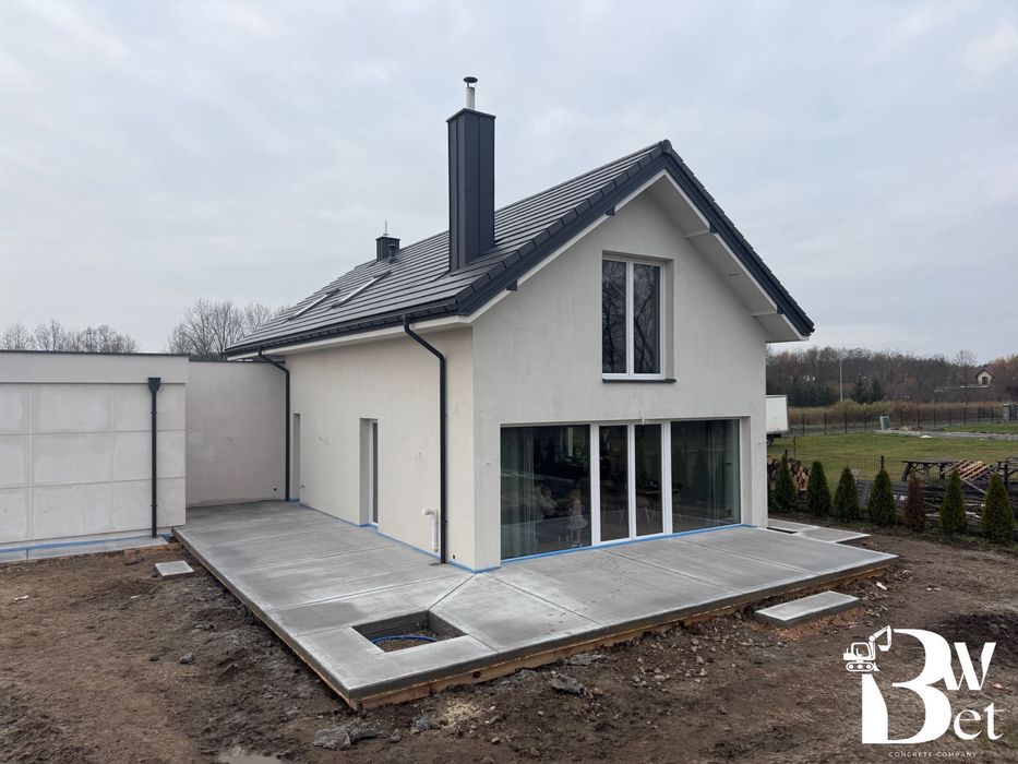 Wylewki betonowe (beton szczotkowany) - usługi brukarskie