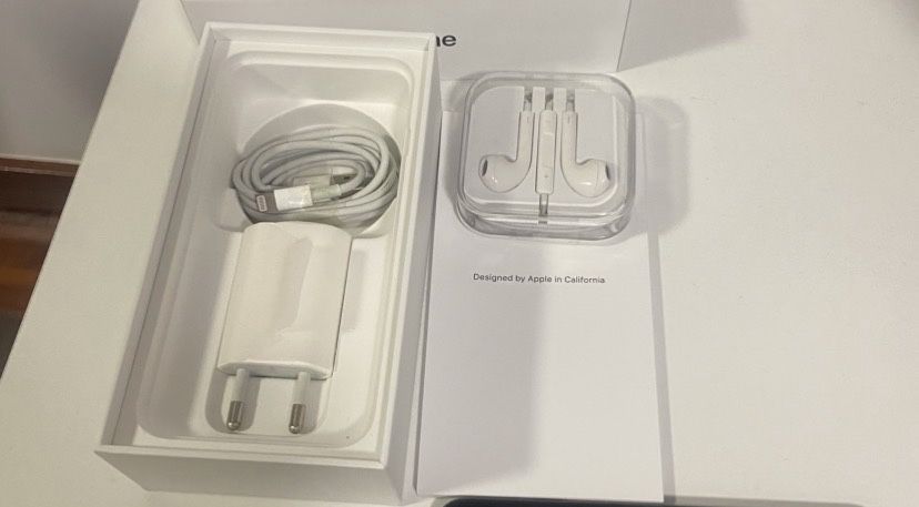 Caixa iphone SE 2020