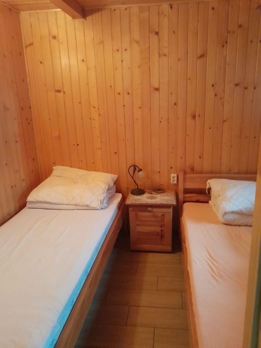 Domek nad jeziorem Białym w okunince