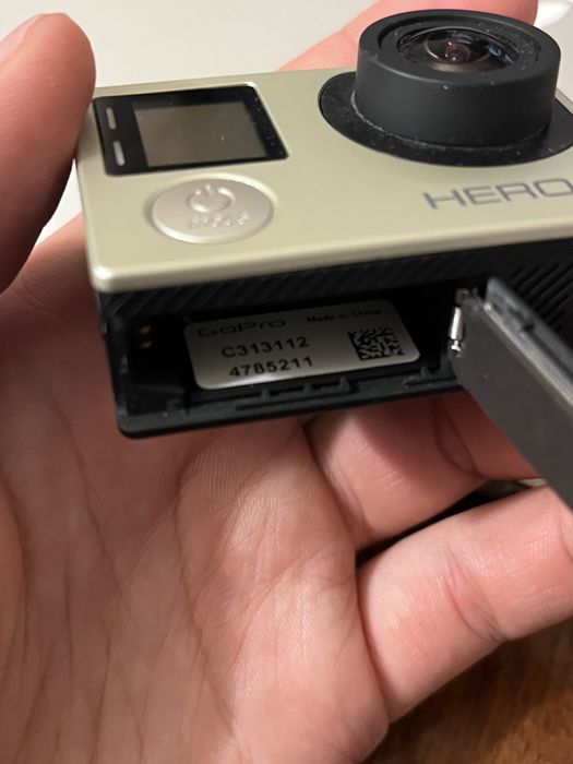 Экшен камера GoPro HERO4 Silver + sd карта на 32 гб