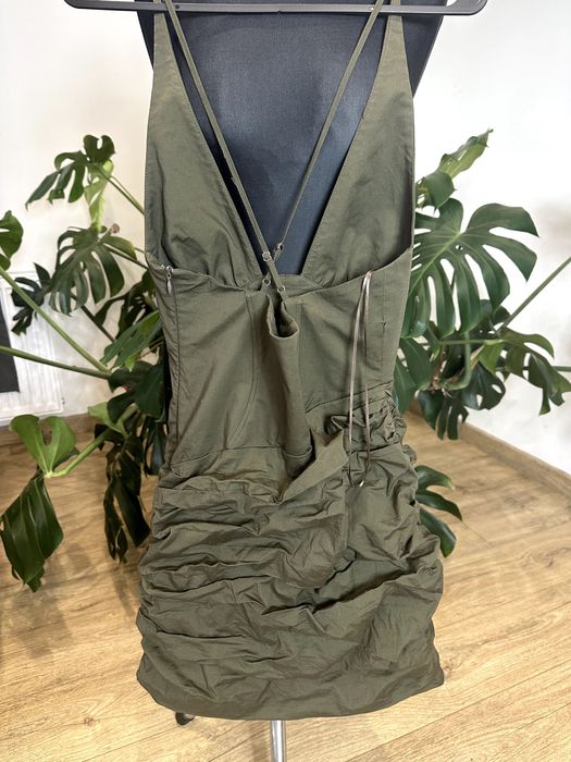 Zara sukienka khaki krotka S