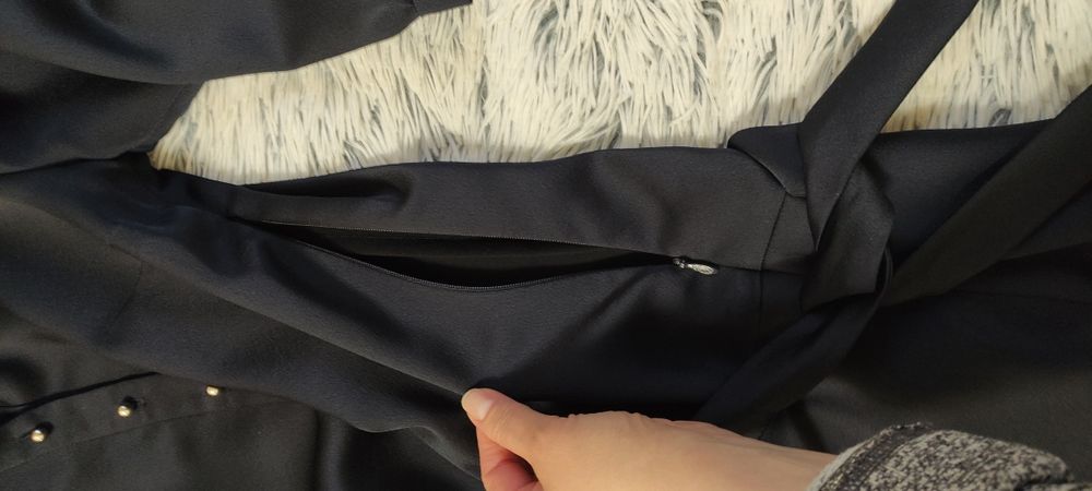 Элегантное платье Vilonna