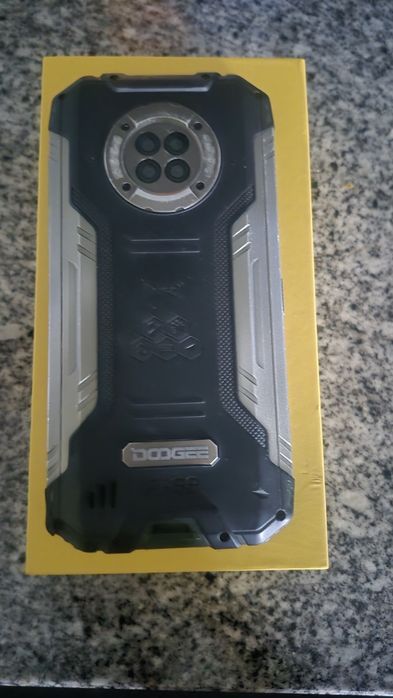 Vendo telemóvel tanque