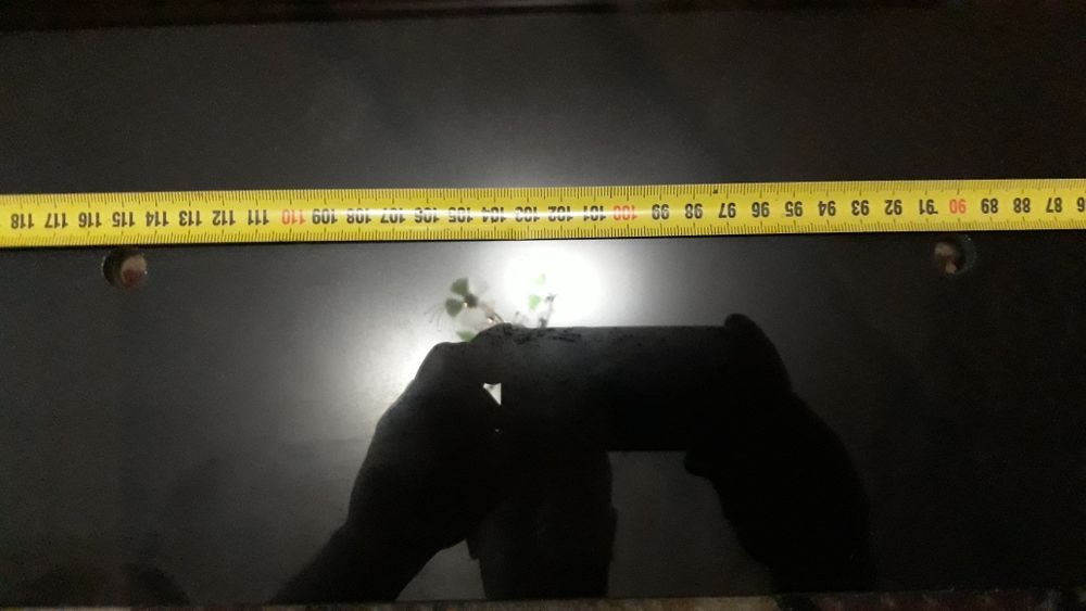 Скляні двері, стільниця