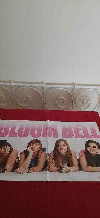 Poster Bloom Bell