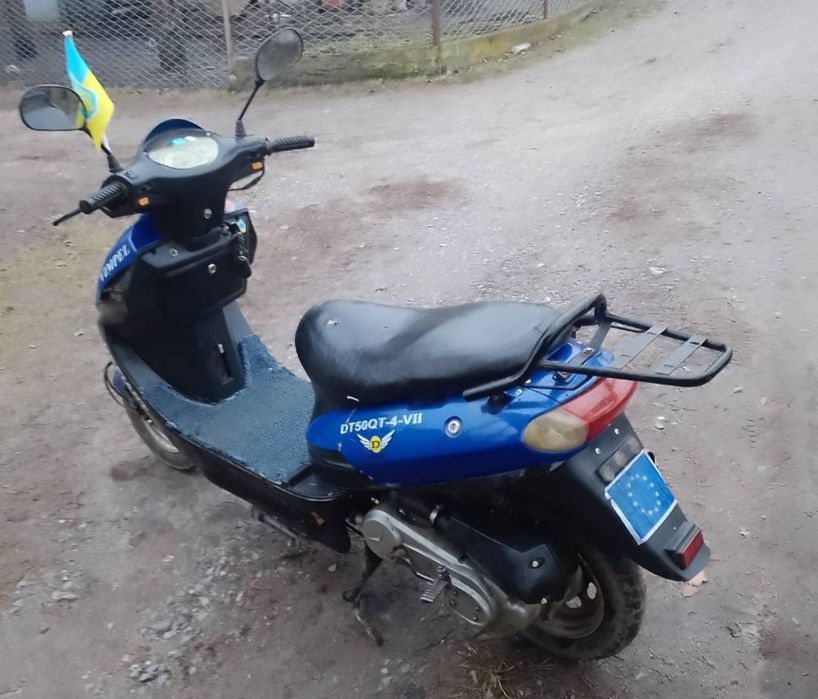 Пропоную вашій увазі скутер DEFLANT DT50Q-4-VLL