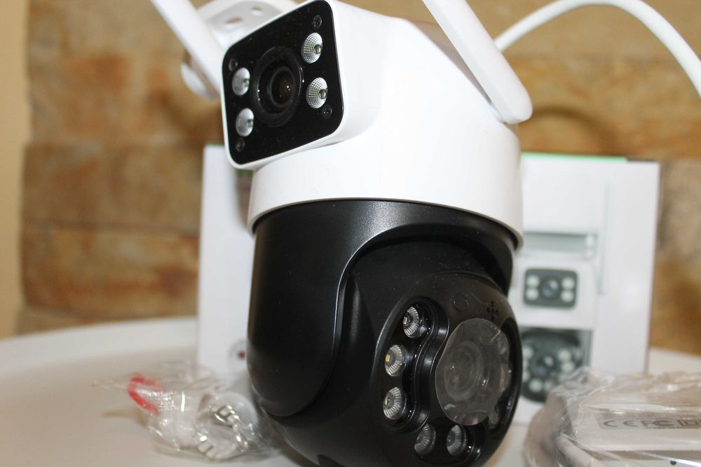 Wi-Fi поворотна камера з двостороннім звуком