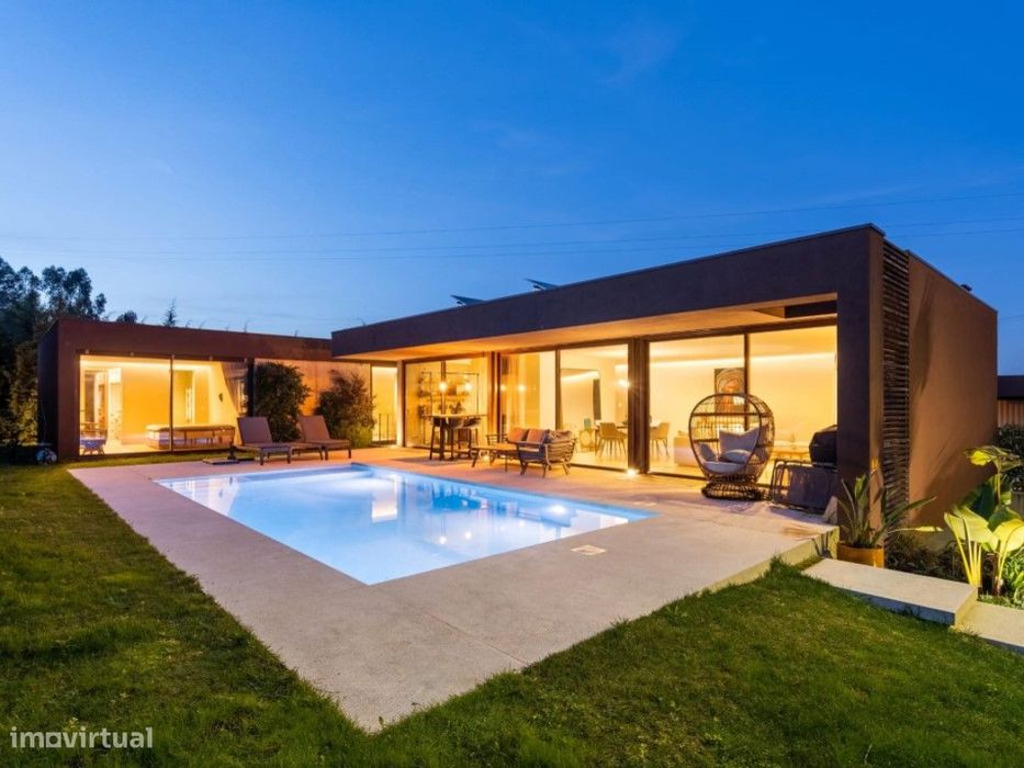 Moradia Exclusiva V4 com Piscina aquecida