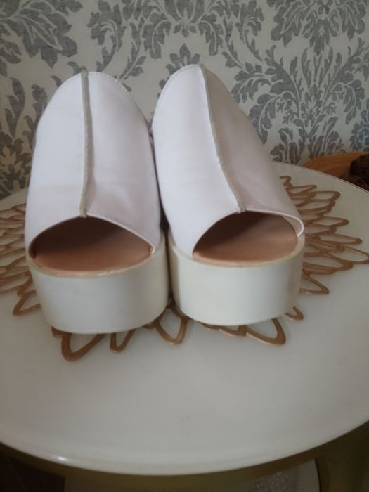 Женские летние шлепанцы-