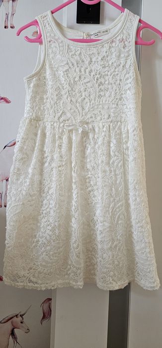 122 Biala sukienka z koronki sinsay