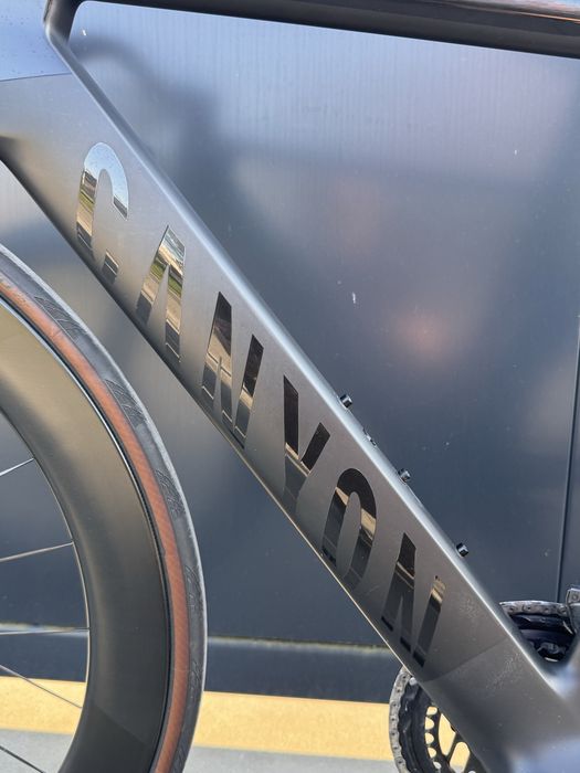 Canyon Aeroad CFR Sram Red Axs Quark