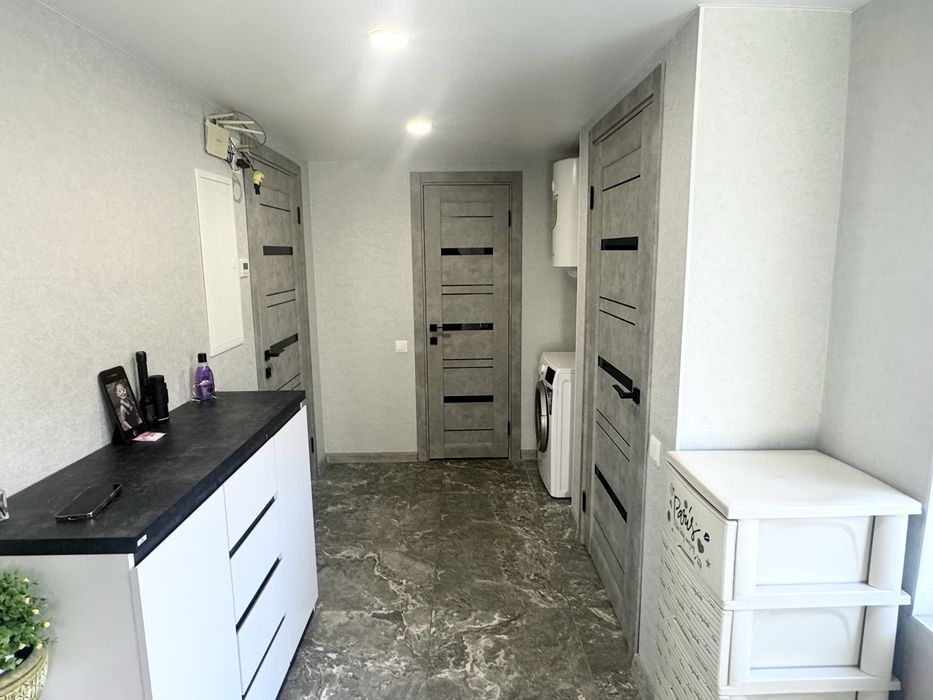 Продам будинок. Свій двір!!