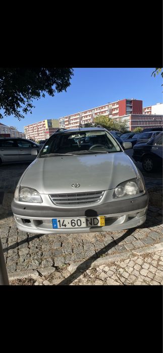 Toyota avensis com 139 mil km
