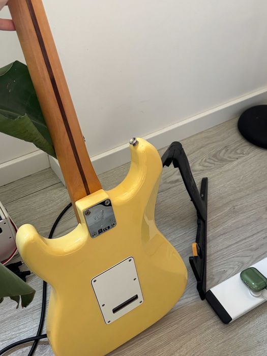 Guitarra elétrica Fender Player Stratocaster SSS