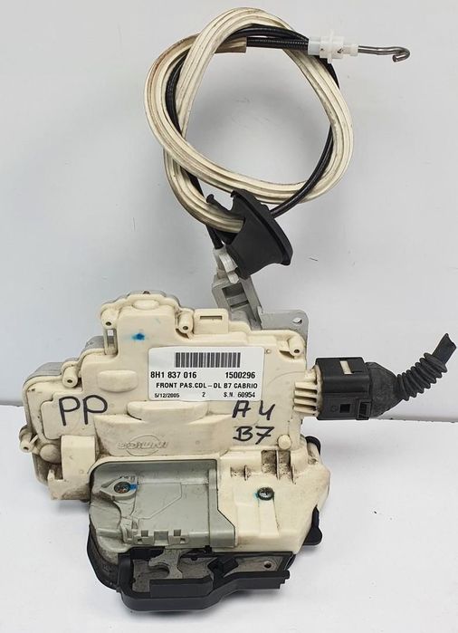 ZAMEK DRZWI PRAWY PRZÓD PRZEDNI AUDI A4 B7 8H1837016 EUROPA