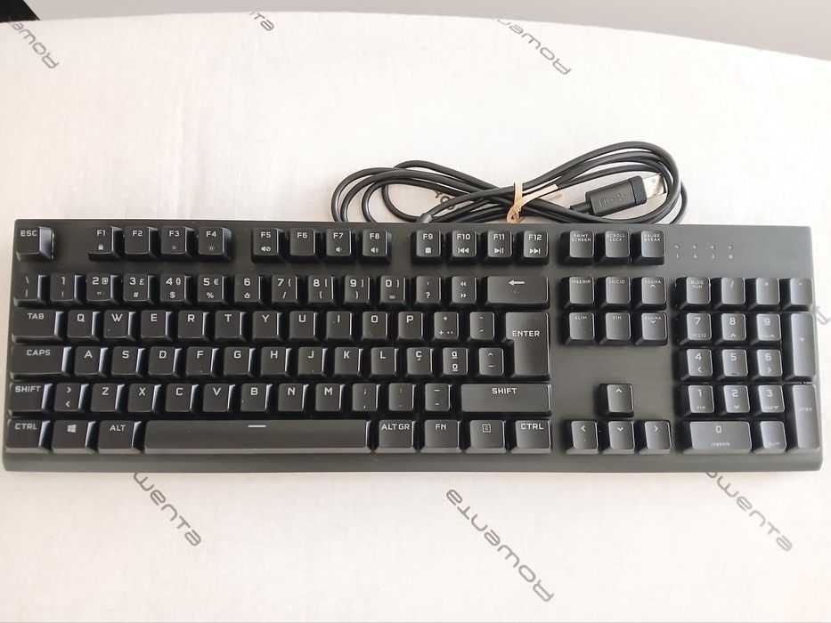 Teclado gamer mecânico CORSAIR K60 RGB Pro Low Profile (Ler Descrição)