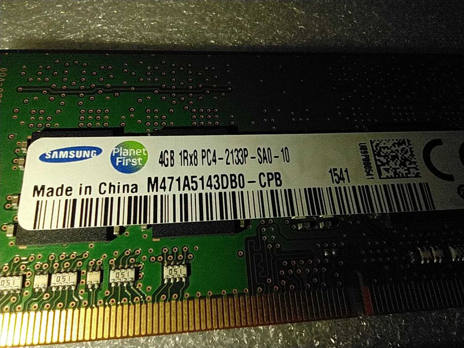 Оперативная память комплект Samsung DDR4 2133 8ГБ две по 4ГБ в ноутбук