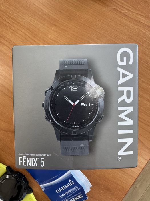 Годинник Garmin Fenix 5 Sapphire Crystal