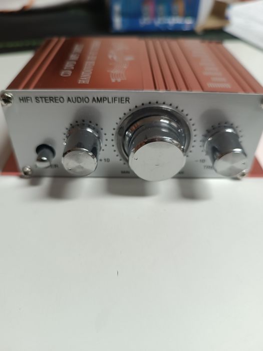 Amplificador automotivo