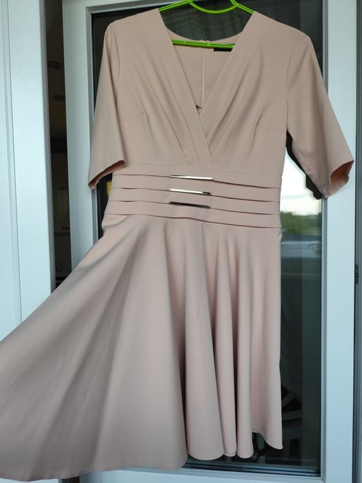 Нарядне плаття, святкова сукня