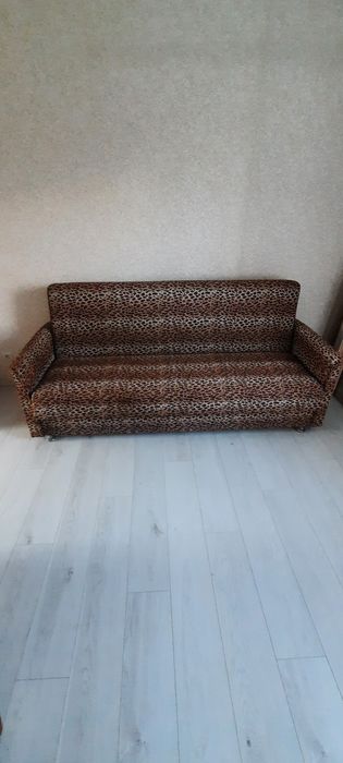 Діван б.у 4000гр