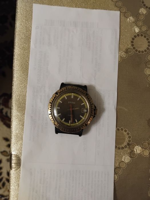 Часы наручные  продам