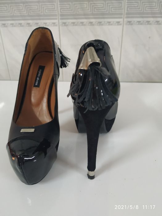 Sapatos Egídio Alves