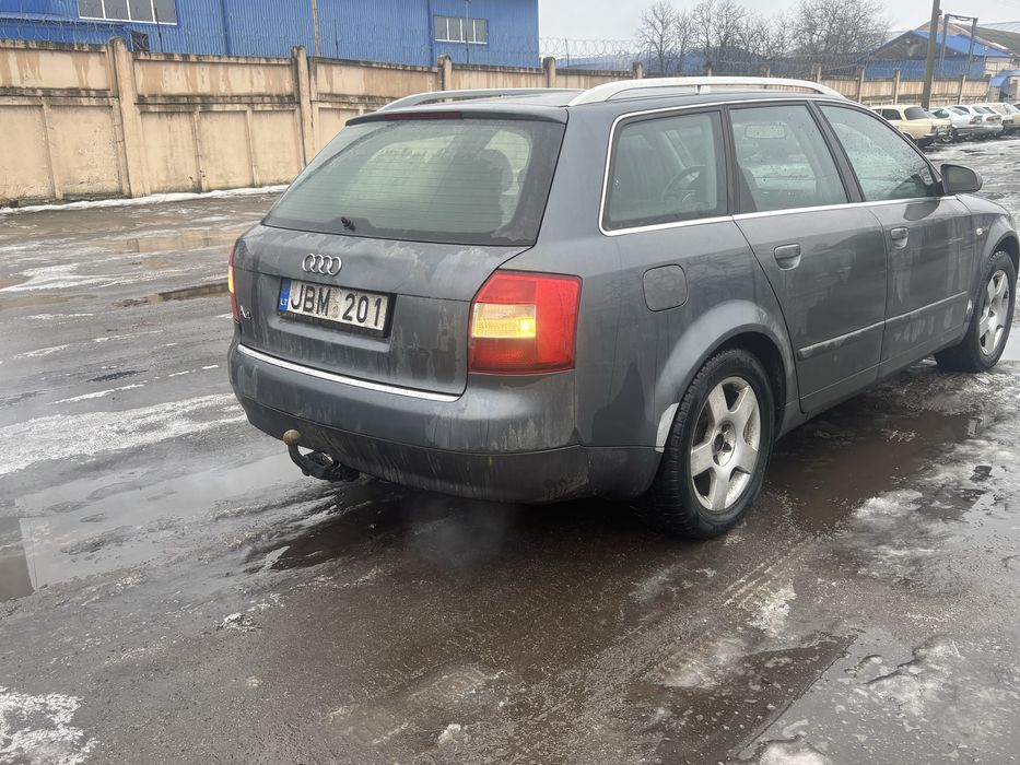 Audi A4B6 Універсал