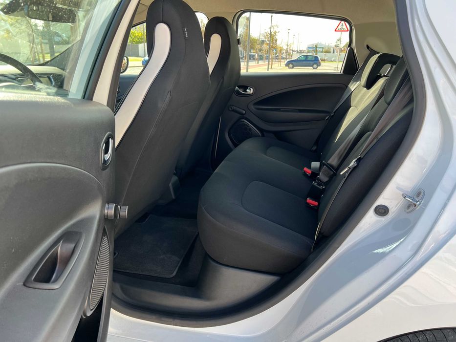 Renault ZOE R110 52Kwh de 2021 em excelente estado!