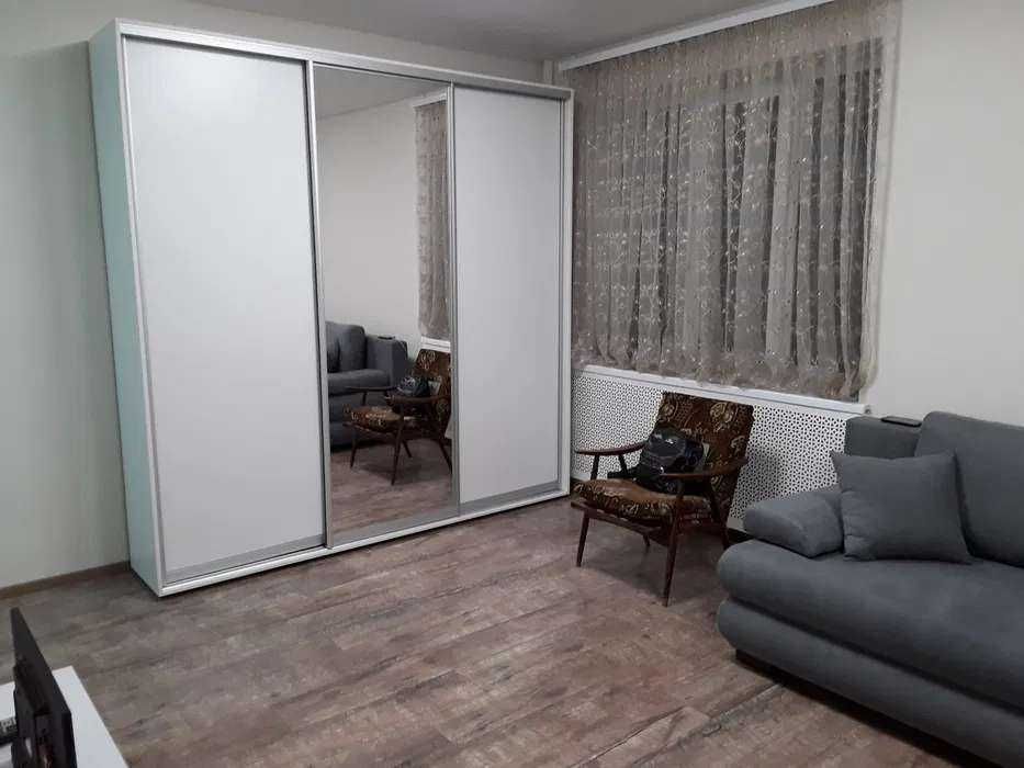 Оренда 1-к квартири на вул. Патріарха Скрипника