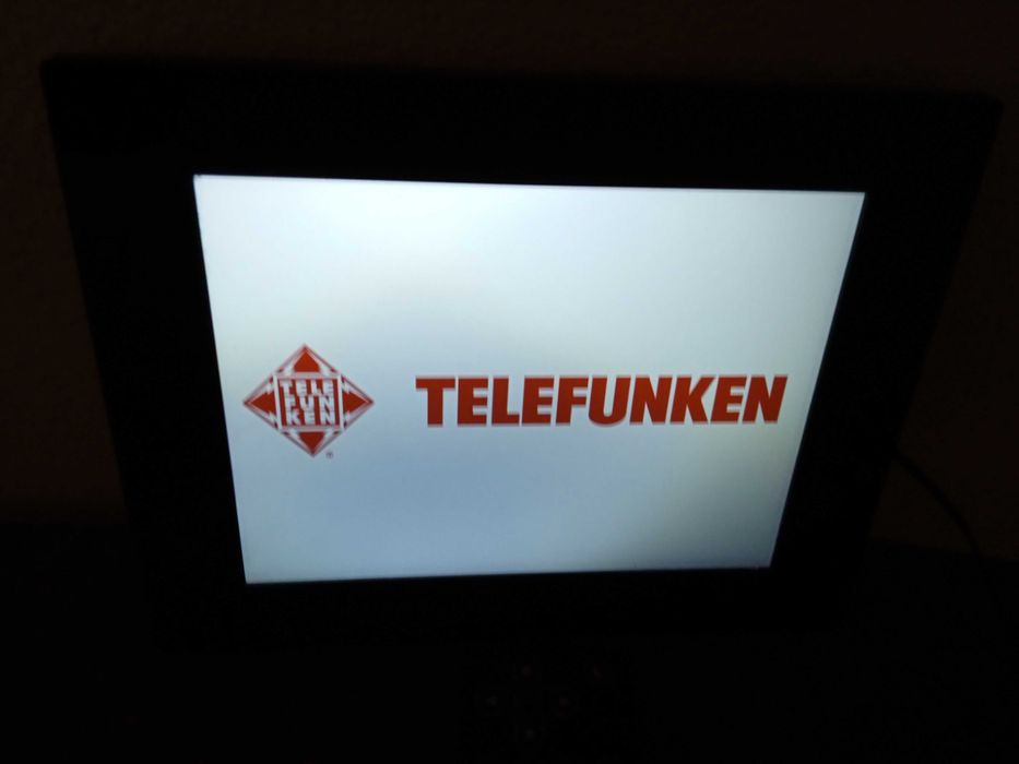 Moldura digital Telefunken modelo TF82