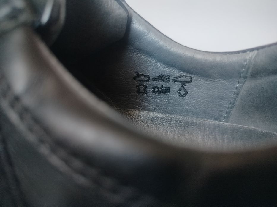 Buty skórzane czarne 43